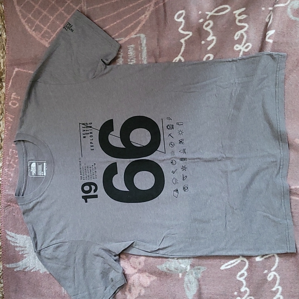 The North Face Mens T-shirt Size S